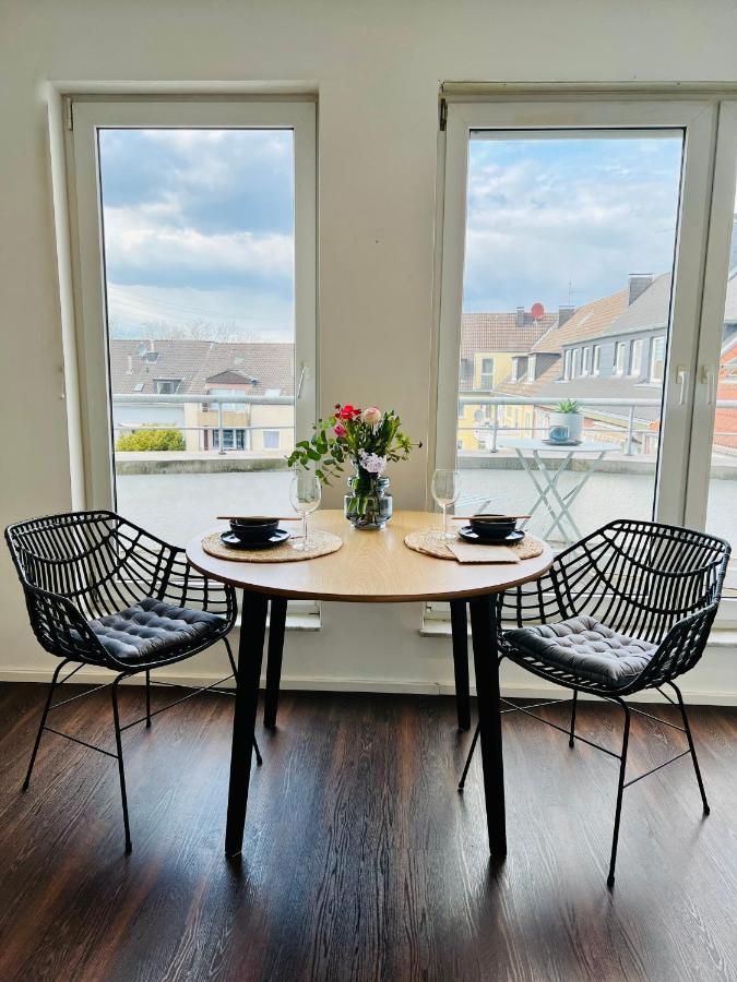 Sunset Apartment: Free Parking + Balcony + Netflix エッセン エクステリア 写真