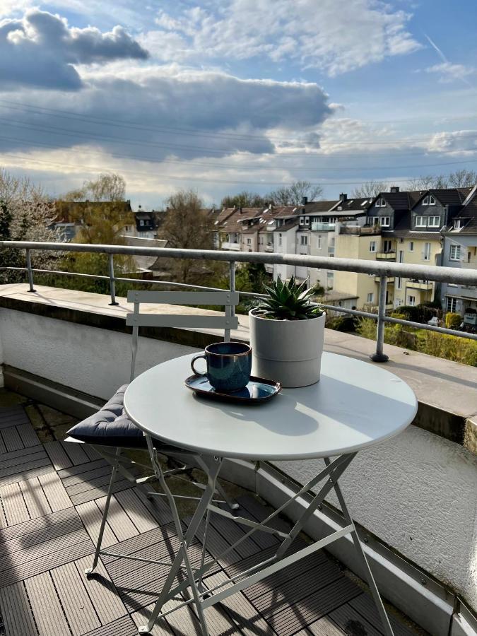 Sunset Apartment: Free Parking + Balcony + Netflix エッセン エクステリア 写真
