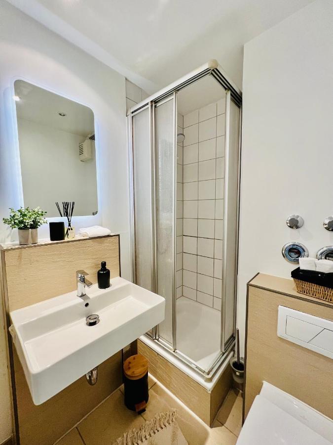Sunset Apartment: Free Parking + Balcony + Netflix エッセン エクステリア 写真
